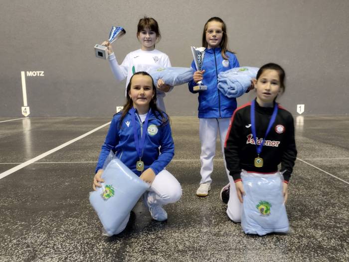 Alaia Roteta garaile Donostiako esku pilota txapelketan