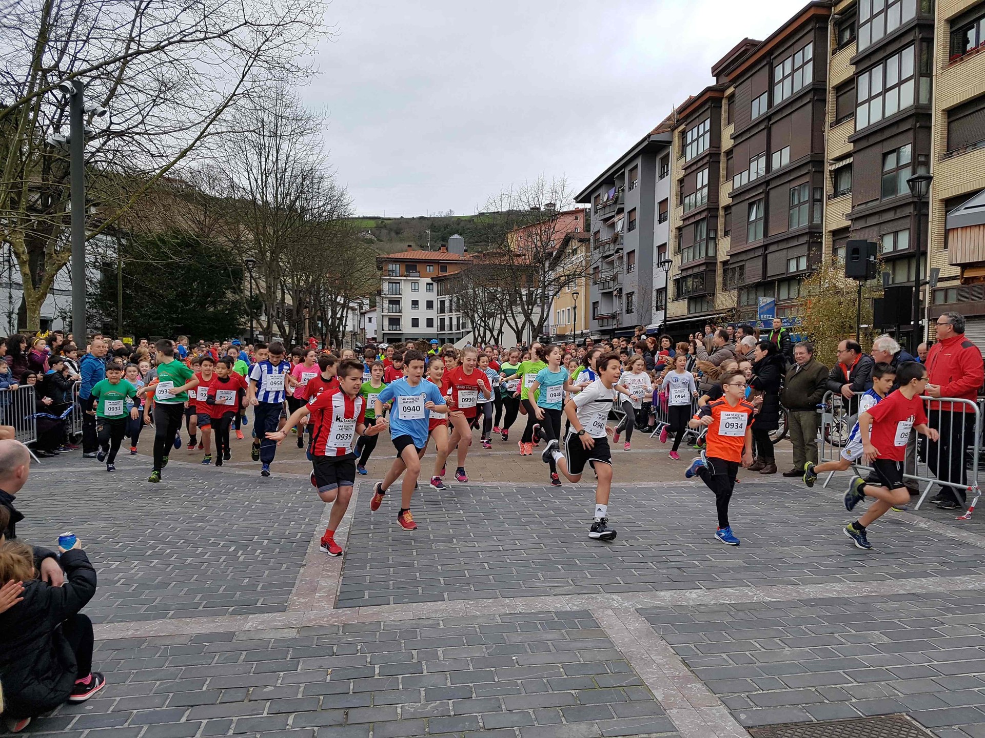 San Silvestre lasterketa korrituko da bihar eguerdian