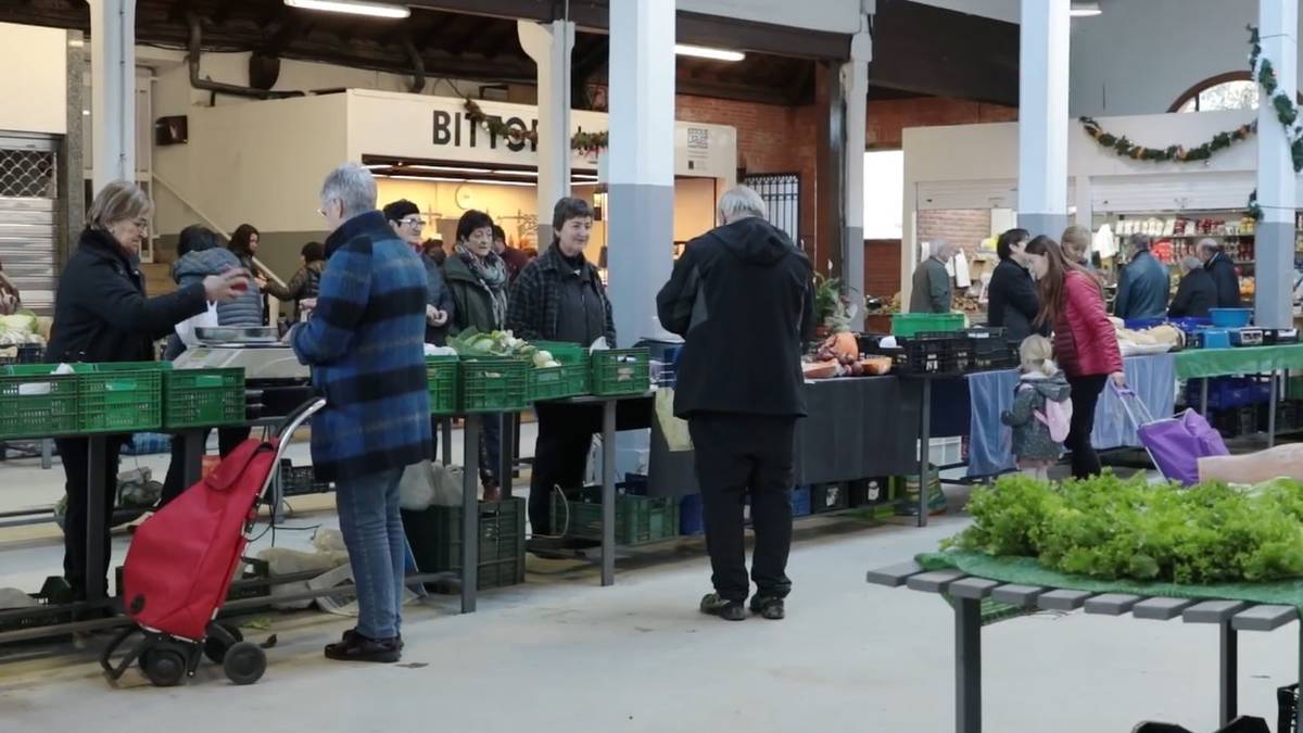 Larunbateko azoka nagusia bihar egingo dute