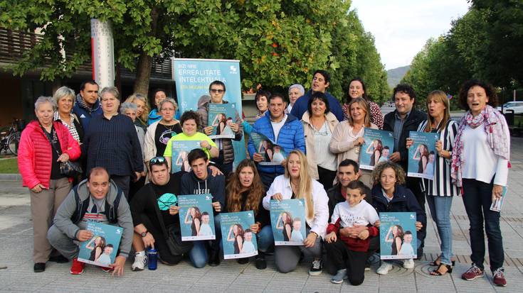 Mundu ulergarriago bat aldarrikatzen du Atzegiren kanpaina berriak