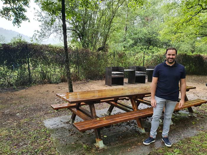 Zarauzko Astiko aisialdi gunean parrillak eta altzariak berritu dituzte
