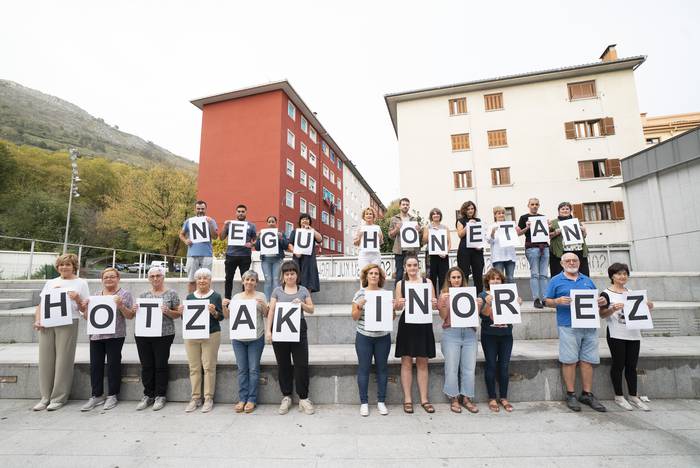 'Negu honetan hotzak, inor ez' kanpaina jarri du martxan Elkar-ekinek