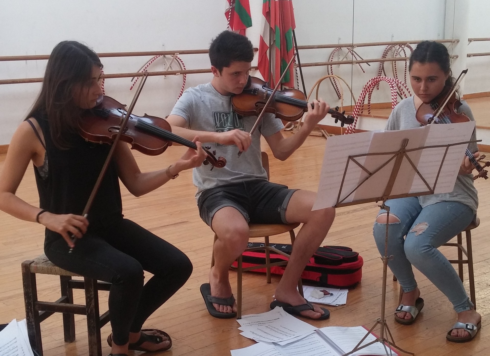 'Bizkaia', musika eta dantza