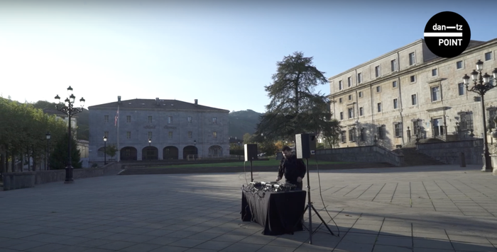 Loiolako Santutegian grabatutako Dantz Point musika emanaldia eskainiko dute bihar sarean