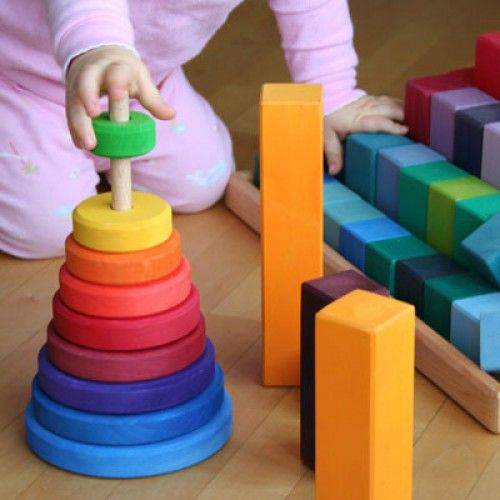 Adimen anitzei eta jostailu egokiak aukeratzeari buruzko hitzaldiak antolatu ditu Bizilorek