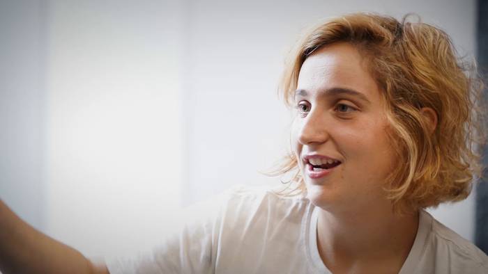 Maite Aizpurua: "Egungo gizarteak sustatzen duen abiaduraren inguruko hausnarketa eginez hasi nintzen lanean"