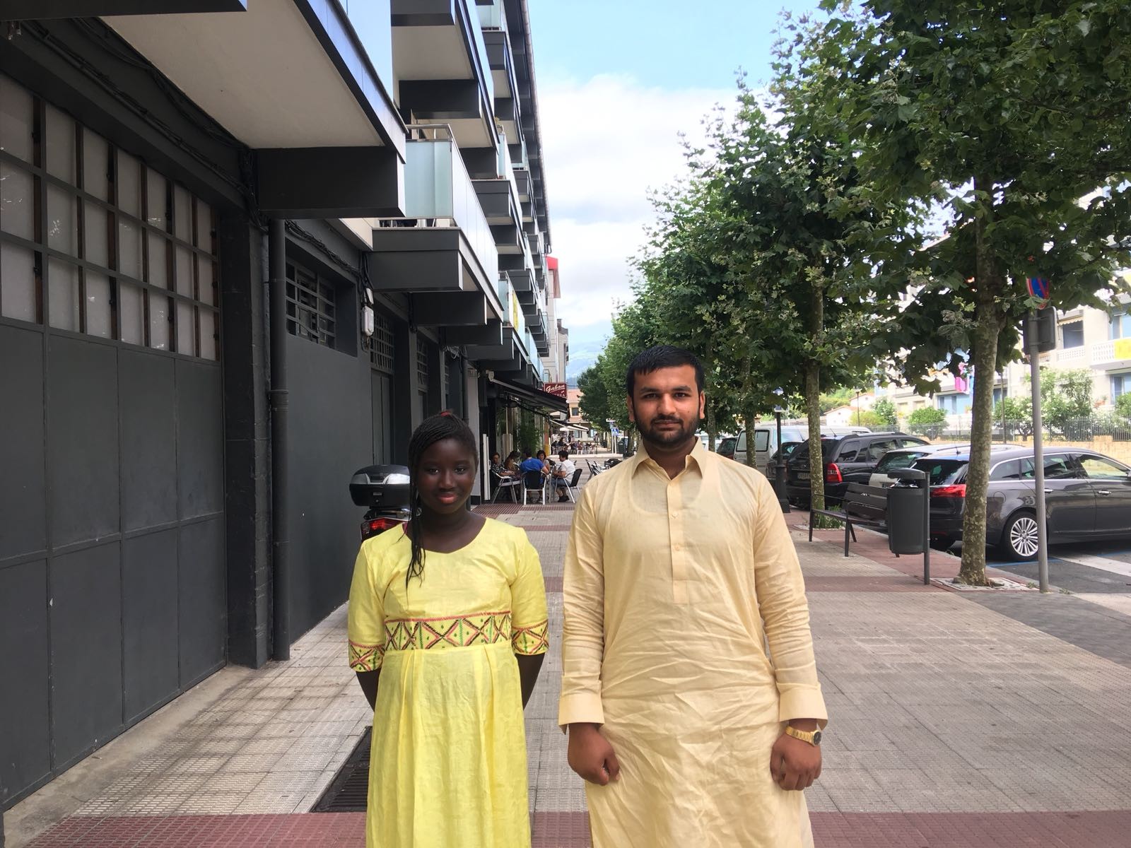 Qasim Hussain eta Astou: "Zuen Gabon Egunaren antzerako ospakizuna da guretzat gaurkoa"