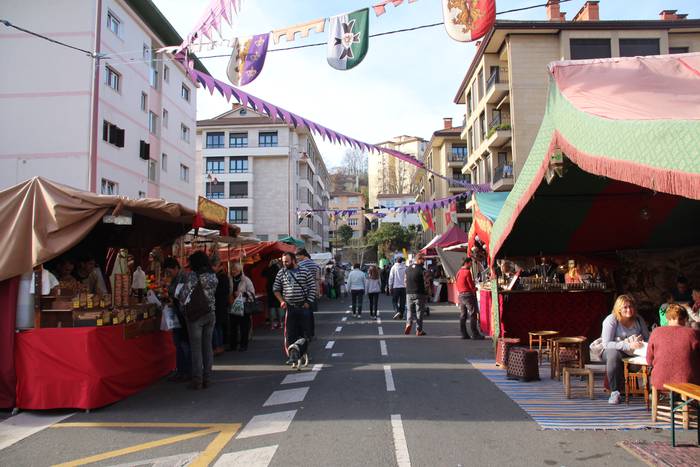 Ostegunean hasiko da Erdi Aroko azoka