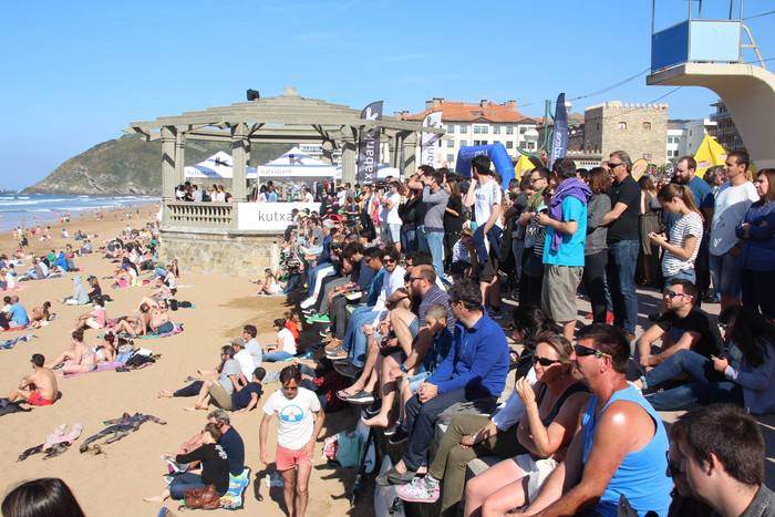 Pro Zarautz, "surfa baino gehiago"