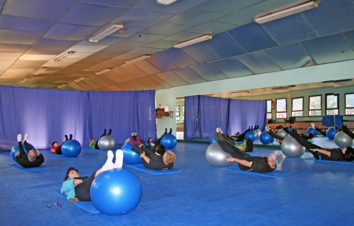 Ate irekiak egingo dituzte Azpeitiko igerilekuan core, gimbalance, zumba, gold eta jumpfit jarduerak ezagutarazteko