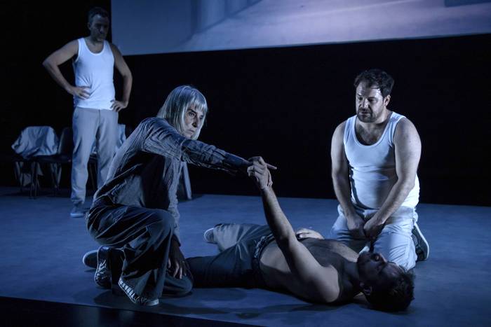 Iñigo Azpitarte: "Euskaraz halako antzerki testual batek funtzionatzea da ideia"