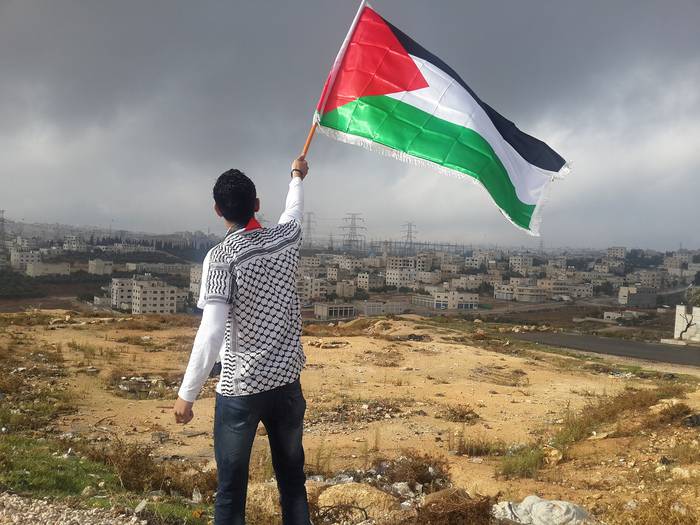 Sindikatuek Palestinaren alde deitutako protestekin bat egingo dute bihar eskualdean