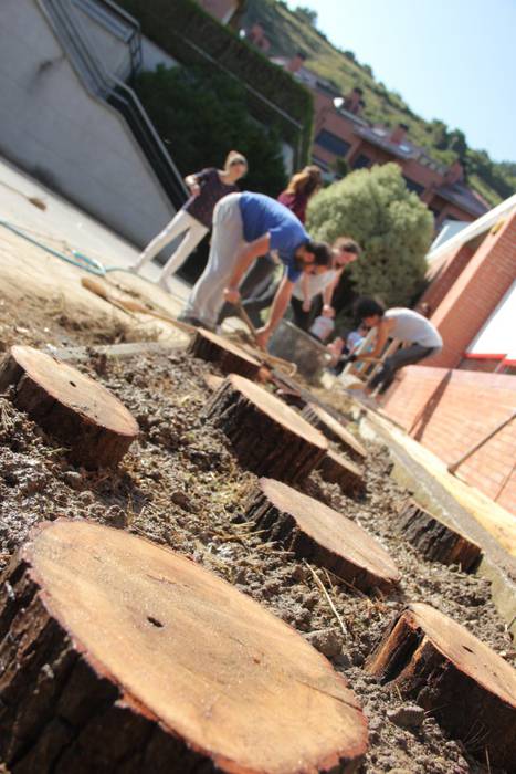 GURE BIGARREN ETXEA DENON ARTEAN ERAIKITZEN