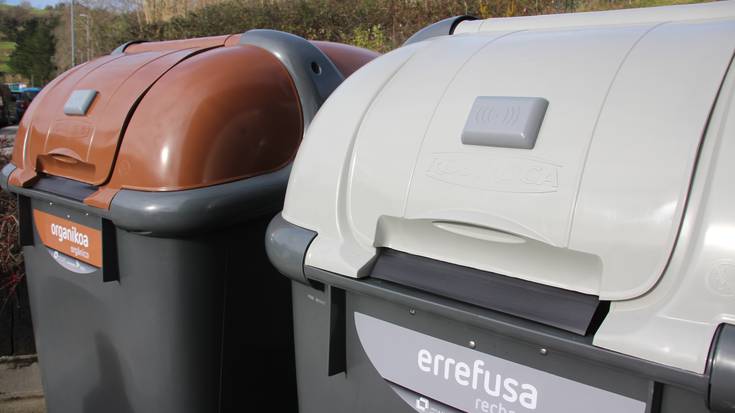 Aste Santuetan ostalari eta merkatariei hondakinak gehiagotan jasoko dizkie UKUEk