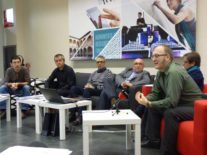 Euskarazko hedabideentzat elkarlanerako proposamena landu du Tokikomek