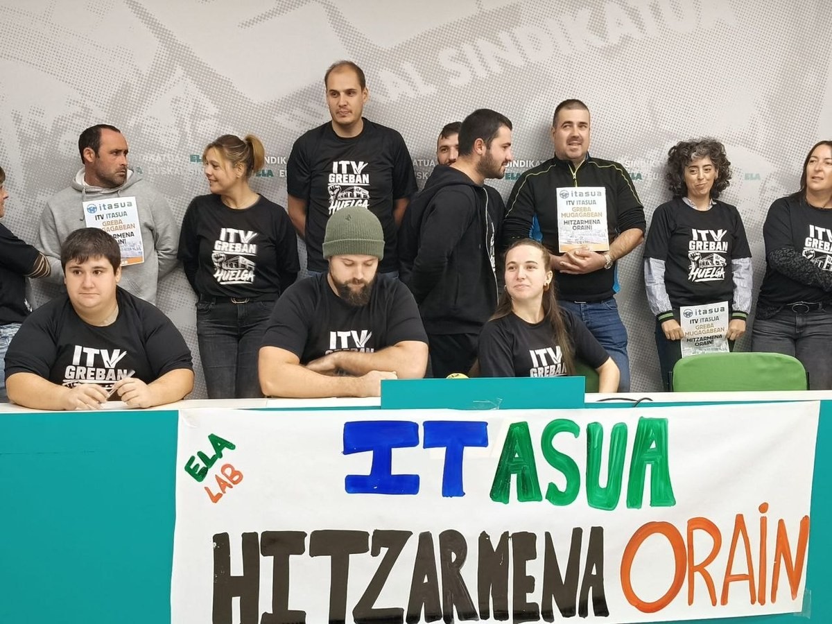 Itasuako grebalariak ordezkatzeko kontratatutako langilearen prestakuntza ikertzea eskatu du ELAk