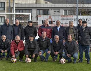 Hirugarren Mailara lehen aldiz igo zirenetik 50 urtera, omenaldia