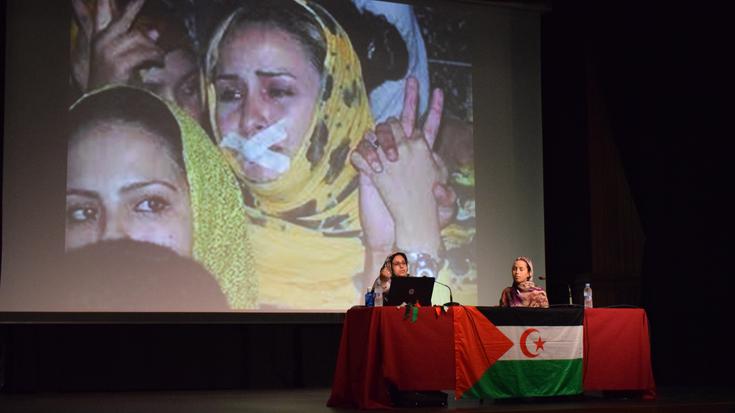 Fatma el Galia aktibista eta kazetari sahararrak hitzaldia eskaini du Modelon