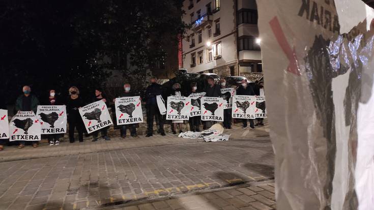 Presoen eskubideak gogoan izan dituzte 2021eko azken egunean