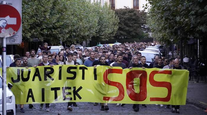 Gure etxeetan samina sartu zenekoa