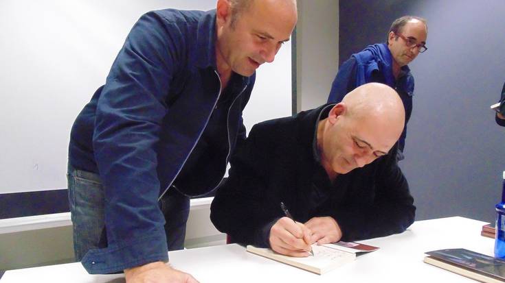 Deabruaren Irlatik ihes egin, Vianara itzuli eta hiltzaile bihurtu zen arbasoa