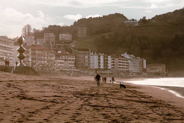 Ane Ajuriaren argazki erakusketa zabalduko dute bihar Torre Luzean