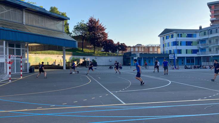 Hasi da Gaztetxeak antolatutako futbito txapelketa