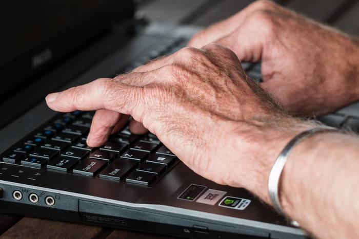 Oinarrizko Internet ikastaroa antolatu du Beheko Plazak