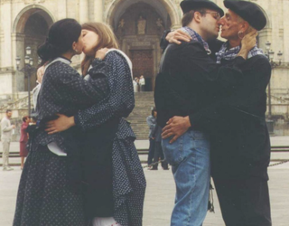 Euskal Herriko mugimendu lesbikoaren genealogiari buruzko erakusketa irekiko dute astelehenean Sanagustinen