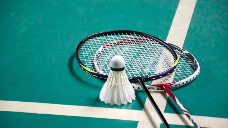 Badminton txapelketa jokatuko dute gaur Gaztetxean
