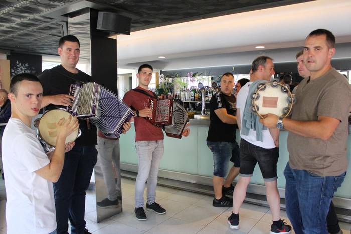 Sanjuandegiko jaietarako girotzen joateko, kantu afaria antolatu dute martxoaren 27rako