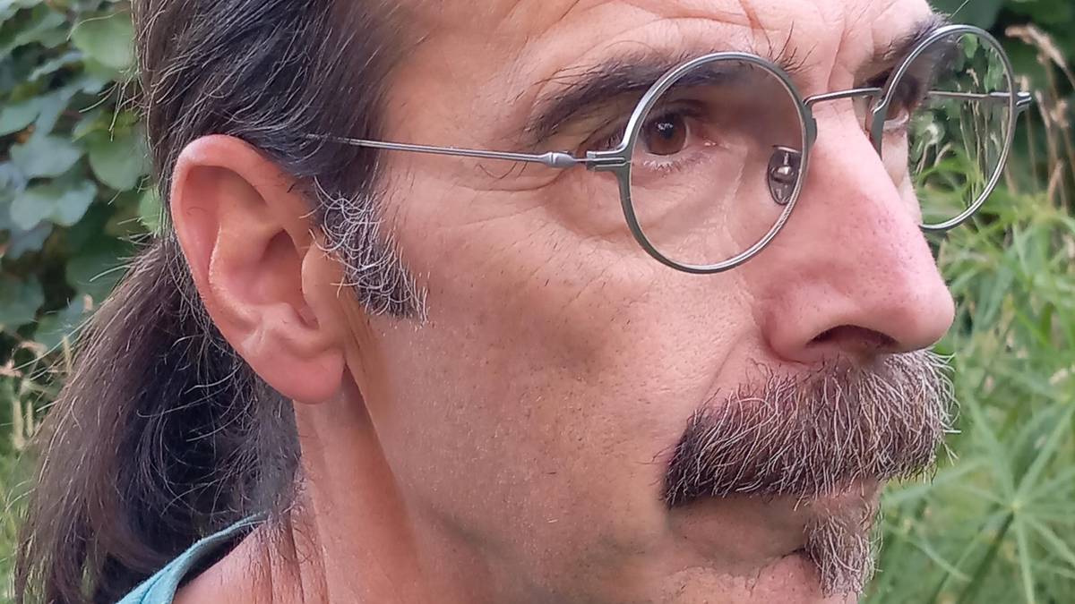 Jesus Arregi: "Kometek espazioan utzitako arrastoak dira perseidak"