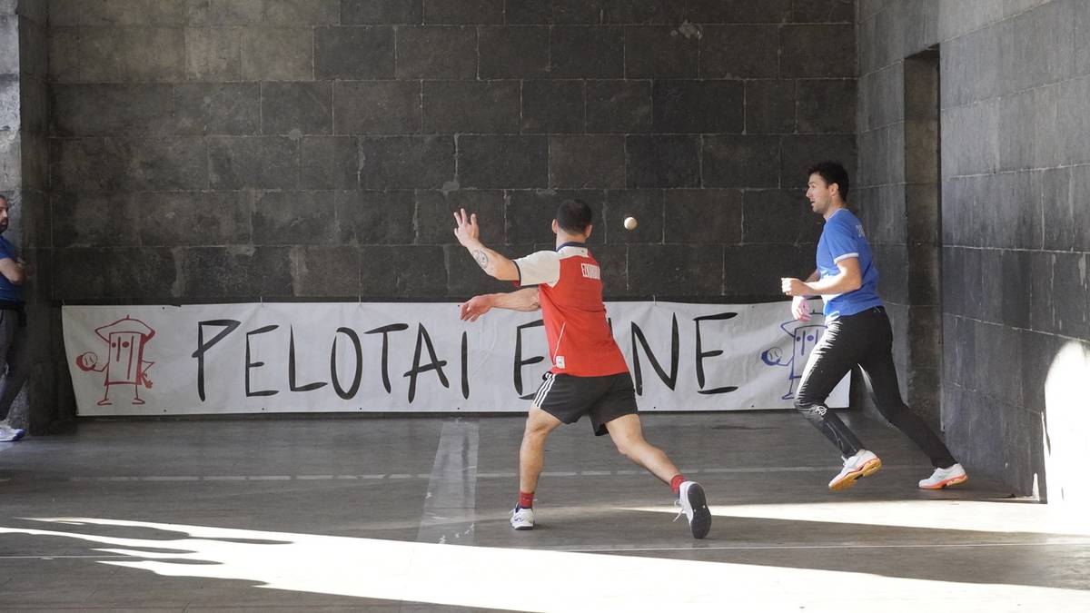 Hasi dituzte Kontzejupean X. Pilotari Egunaren txapelketetako partidak Kontzejupean