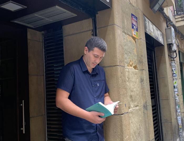 Gari Goikoetxeak 'Esnatu ala hil' liburua aurkeztuko du bihar Basazabalen