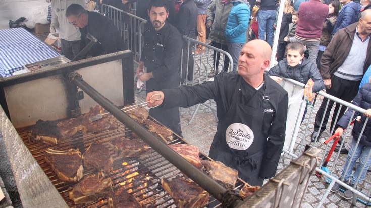 Gaur hasiko da igandera arte iraungo duen Txuleta Festa