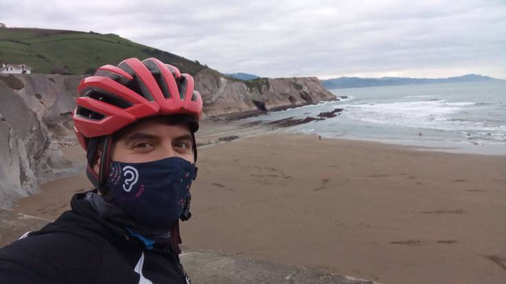 Erronka hasita, Zumaiatik igaro da Mikel Lizarralde