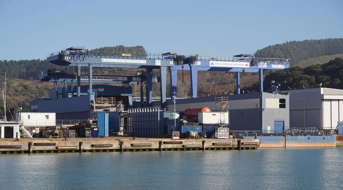 Balenciagari lurren emakida egiteko prest agertu da Jaurlaritza, ontzigintzarako eta ontzi konponketarako bada