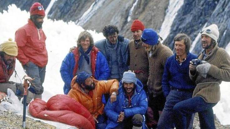 Lehen euskal zazpimilakoaren igoeraren ingurukoak jasotzen dituen dokumentala, gaur Aita Marin