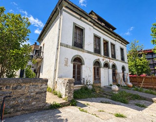 Erkiben ludoteka jarri behar dela esan du EAJk, eta "herritarrak nahastea" egotzi dio EH Bilduk