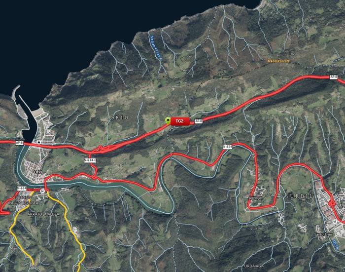 Bost kilometroko ilarak eragiten ari da goizean AP-8an Orio parean izan den istripua