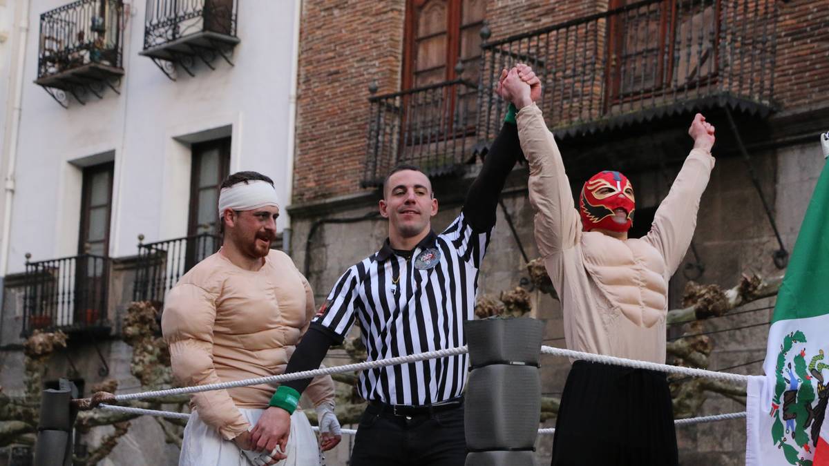 Mozorroen atzean,  sormena lehian