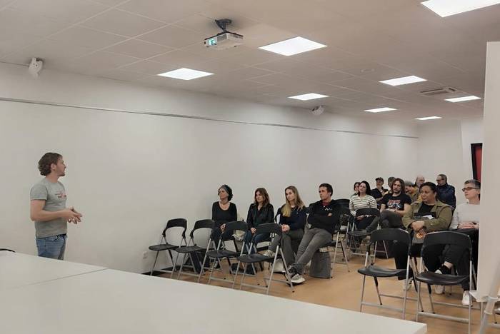 Pantailak Euskaraz mugimenduaz hitz egin du Ioritz Gonzalezek