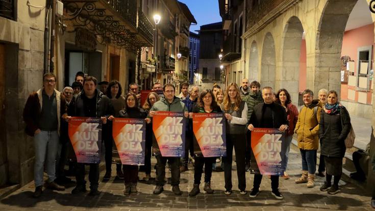 Pizkundea jaialdira joateko deia egin diete euskaltzaleei