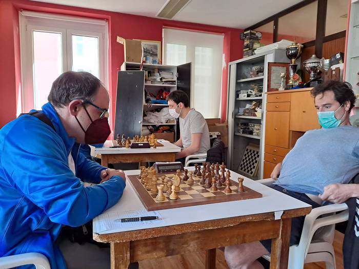 Zarautz A xakeko Taldekako Suitzar Txapelketako sailkapeneko buruan