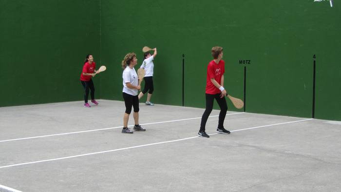 Emakumeen pala txapelketako finalerdiak jokatuko dituzte gaur