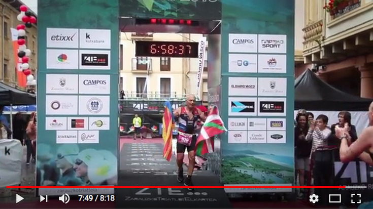 Bideoa: Toni Noe protagonista Zarauzko Triatloiko bideoan