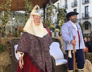 Olentzero eta Mari Domingiri harrera egiteko pronto daude Urola Kostan