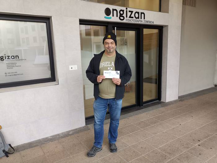 Mikelek jaso du Egunen Behineko Baleikeren taldeko saria