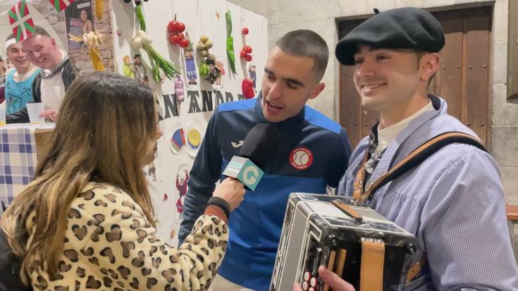 Kanpotik eta barrutik bustita borobildu dute mozorroen festa Azkoitian
