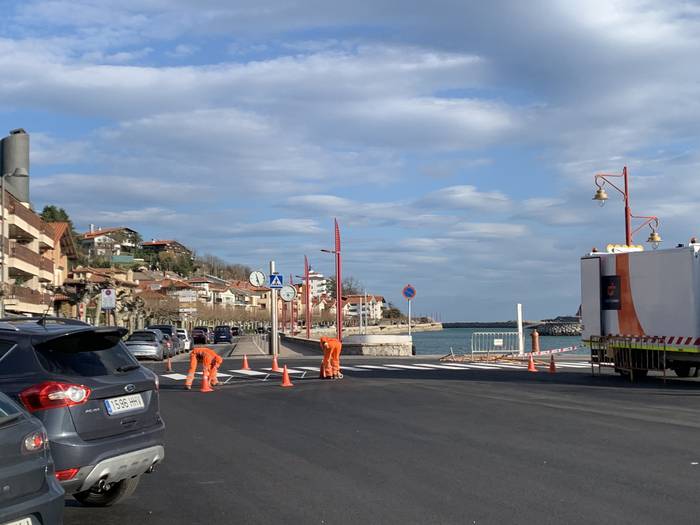 Bihartik aurrera autobusek geldialdiak egingo dituzte berriro ere moilako geralekuetan